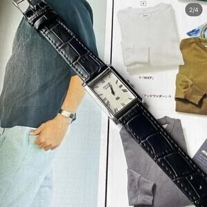 Vintage Style Seiko Quartz Mens Silver Watch & Black accents W/ Leather Strap